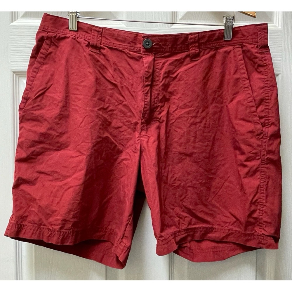 Columbia Men's 38 Waist 8"‎ Inseam Red Lightweight Shorts